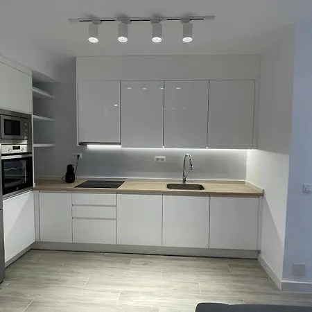 A 50 Metros De La Plaza Del Charco, Apartment