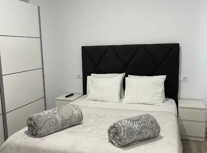 A 50 Metros De La Plaza Del Charco, Puerto de la Cruz (Tenerife)